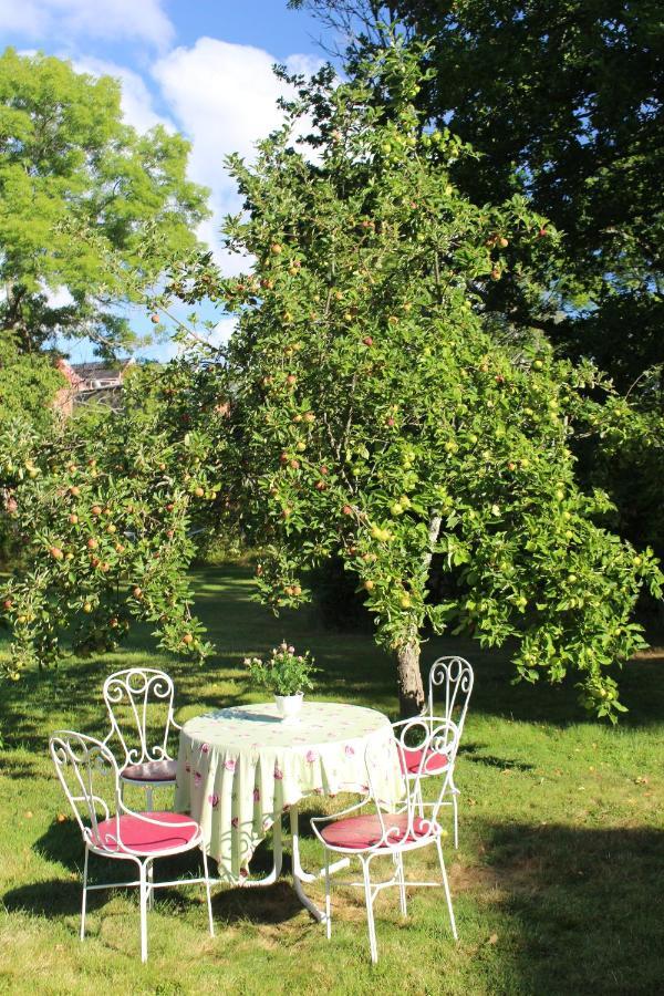 Herrgards Hotell Gyllene Haesten Västervik Exteriér fotografie