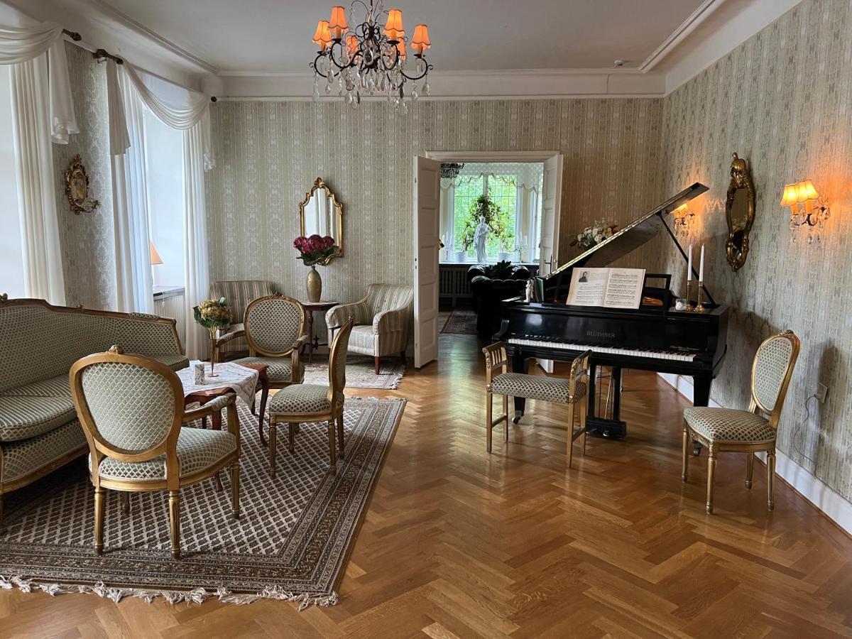 Herrgards Hotell Gyllene Haesten Västervik Exteriér fotografie